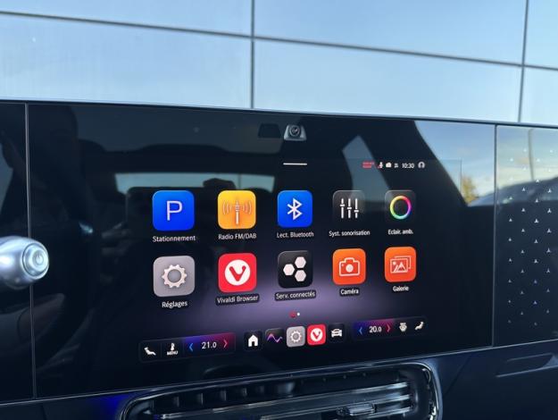 MERCEDES-BENZ CLA 250+ avec technologie EQ   CLA 250+ avec technologie EQ