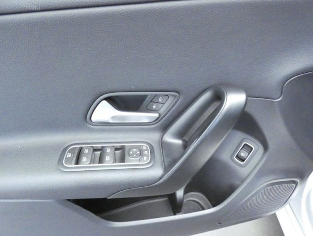 MERCEDES-BENZ Classe A 200 d Berline Business Line  Classe A 200 d Berline Business Line