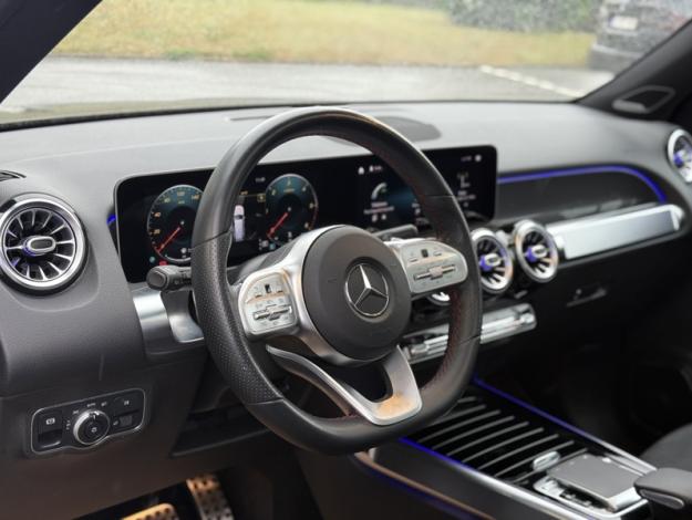 MERCEDES-BENZ GLB 180 d AMG Pack Night PREMIUM Plus  