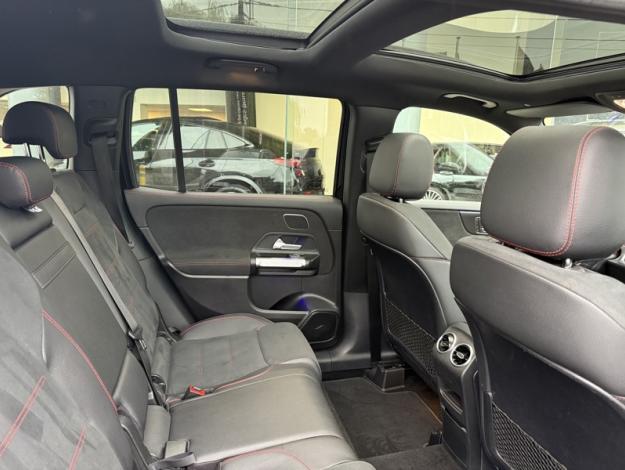 MERCEDES-BENZ GLB 180 d AMG Pack Night PREMIUM Plus  