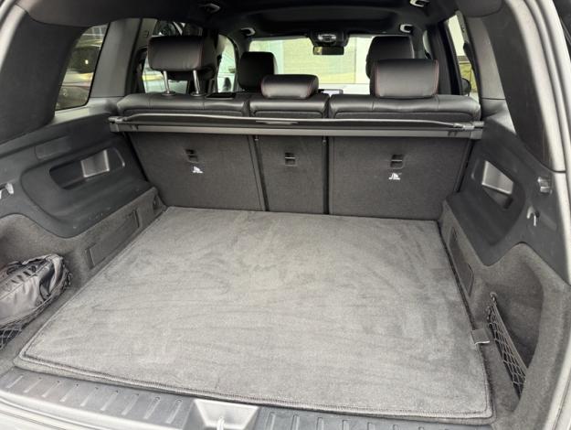 MERCEDES-BENZ GLB 180 d AMG Pack Night PREMIUM Plus  