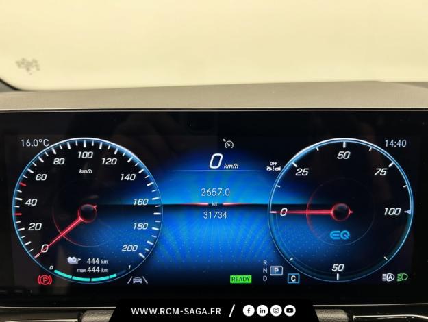 MERCEDES-BENZ EQA 250+ AMG Line  