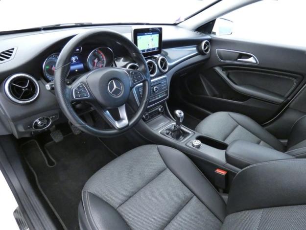 MERCEDES-BENZ CLA Coupé CLA 180  BlueEff. Edition  
