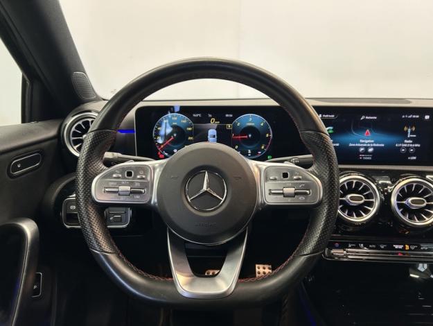 MERCEDES-BENZ A 180 d AMG Line  