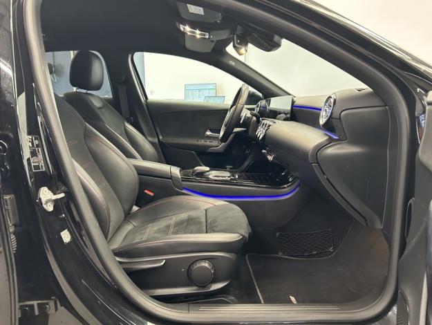 MERCEDES-BENZ A 180 d AMG Line  