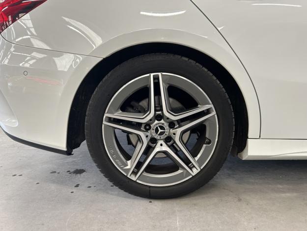 MERCEDES-BENZ A 200 Berline Pack AMG Toit Pano  