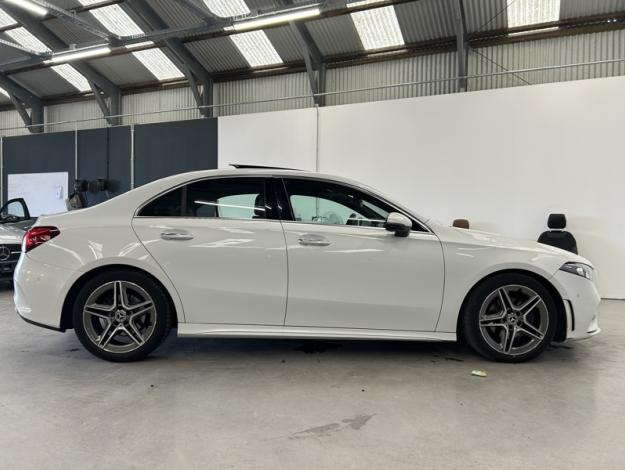 MERCEDES-BENZ A 200 Berline Pack AMG Toit Pano  