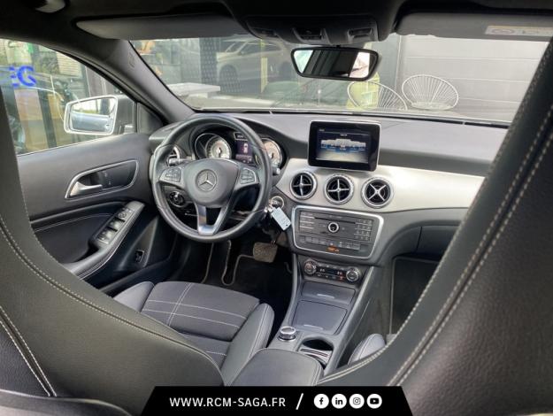 MERCEDES-BENZ GLA 200 d Sensation  