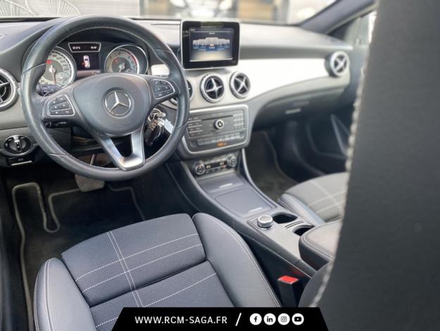 MERCEDES-BENZ GLA 200 d Sensation  