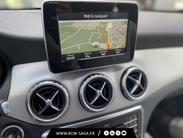 MERCEDES-BENZ GLA 200 d Sensation  