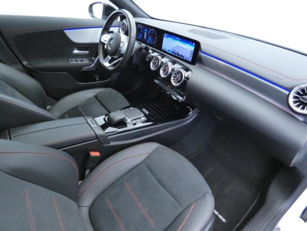 MERCEDES-BENZ CLA Shooting Brake CLA 200 d Shooting Brake AMG Line  CLA 200 d Shooting Brake AMG Line