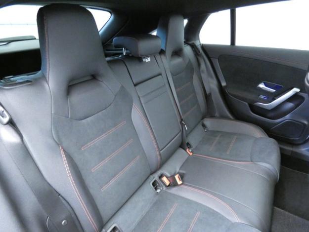 MERCEDES-BENZ CLA Shooting Brake CLA 200 d Shooting Brake AMG Line  CLA 200 d Shooting Brake AMG Line