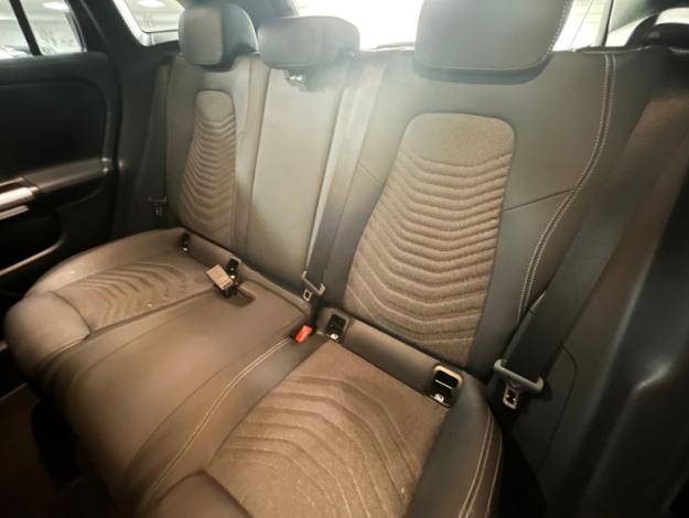 MERCEDES-BENZ GLA 200 d Business Line  