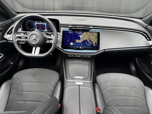 MERCEDES-BENZ Classe E Berline Classe E 220 d AMG Line Berline  Classe E 220 d AMG Line Berline