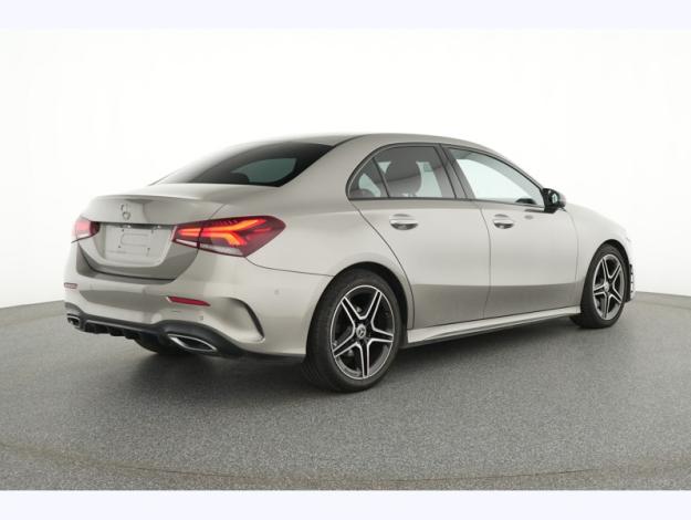MERCEDES-BENZ A 180 Berline AMG Pack Night  