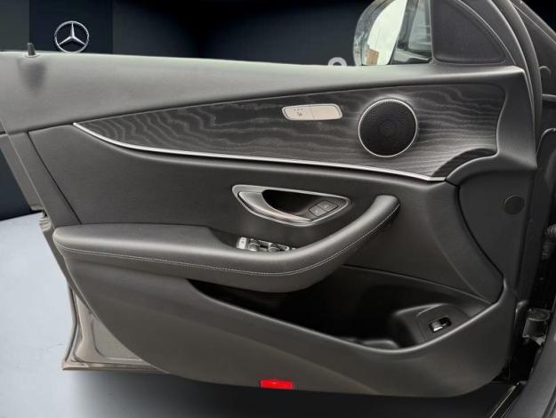 MERCEDES-BENZ E 200 d berline Luxury Line  