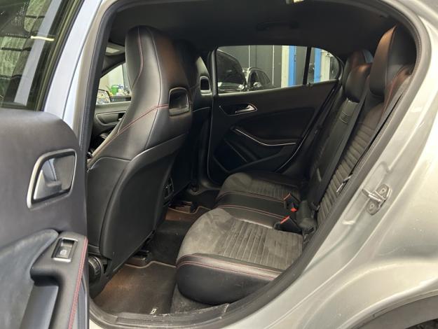 MERCEDES-BENZ GLA-Klasse GLA 180 Off-Roader