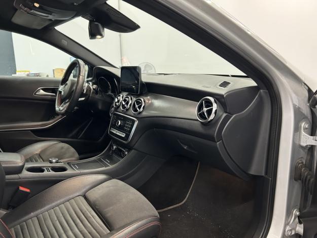 MERCEDES-BENZ GLA-Klasse GLA 180 Off-Roader