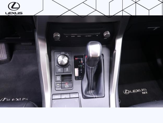 LEXUS NX 300H Luxe 4WD  
