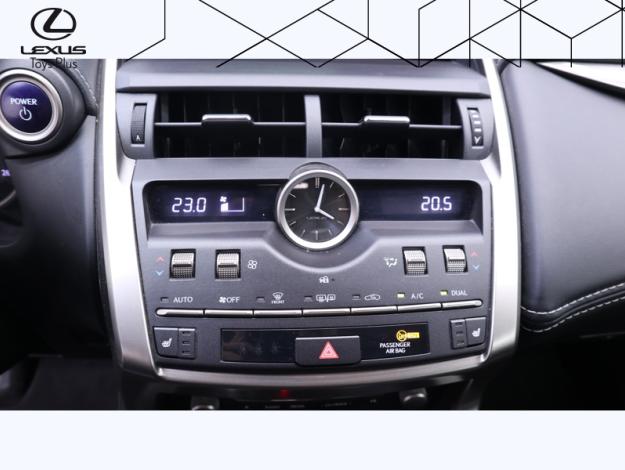 LEXUS NX 300H Luxe 4WD  