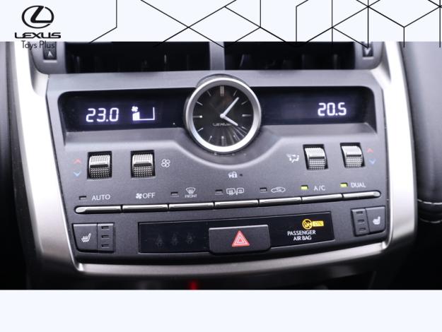 LEXUS NX 300H Luxe 4WD  