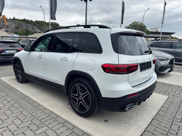 MERCEDES-BENZ GLB 180 d AMG Line - Toit ouvrant sièges électriques  