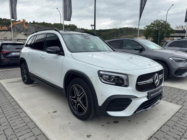 MERCEDES-BENZ GLB 180 d AMG Line - Toit ouvrant sièges électriques  