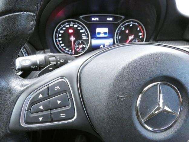 MERCEDES-BENZ GLA 180 d Intuition  