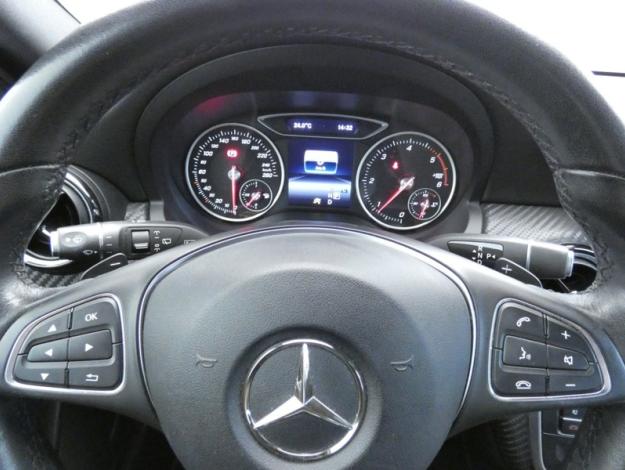 MERCEDES-BENZ GLA 180 d Intuition  