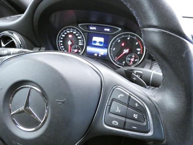 MERCEDES-BENZ GLA 180 d Intuition  