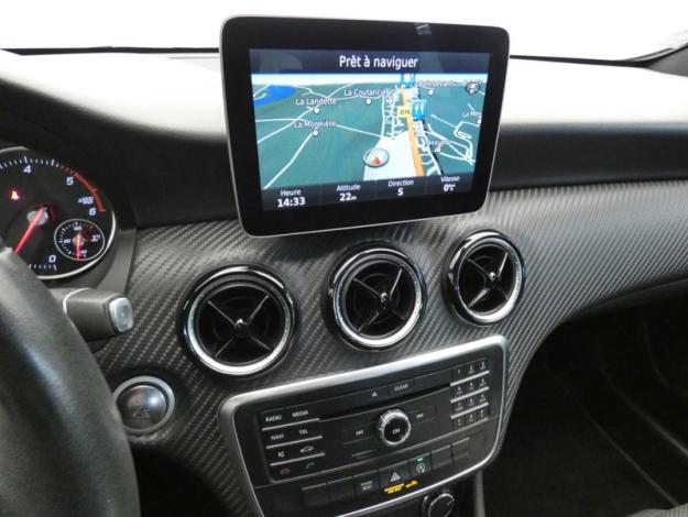 MERCEDES-BENZ GLA 180 d Intuition  
