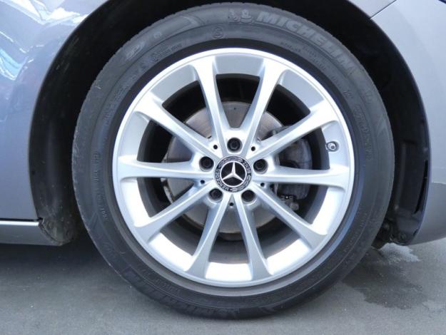 MERCEDES-BENZ Classe A Compact A 180 d Progressive Line 7G-DCT  