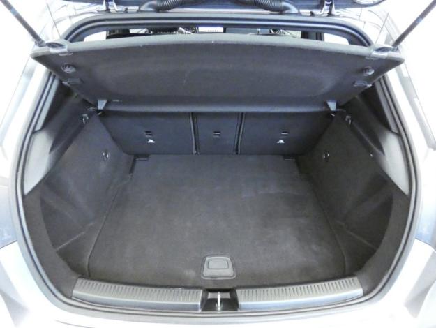 MERCEDES-BENZ Classe A Compact A 180 d Progressive Line 7G-DCT  