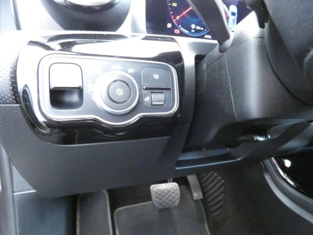 MERCEDES-BENZ Classe A Compact A 180 d Progressive Line 7G-DCT  