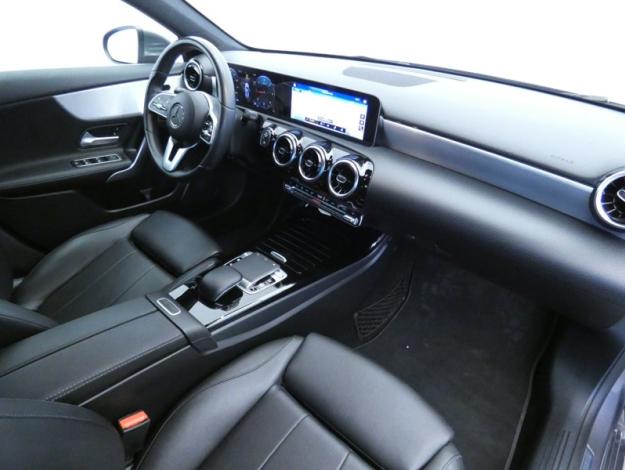 MERCEDES-BENZ Classe A Compact A 180 d Progressive Line 7G-DCT  