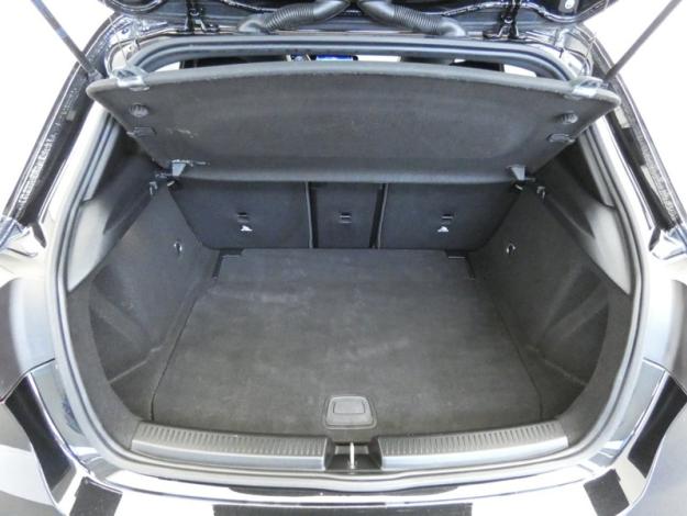 MERCEDES-BENZ Classe A 180 d AMG Line  