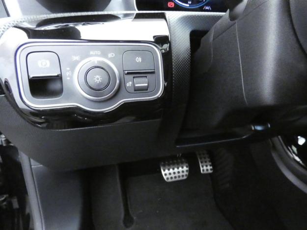 MERCEDES-BENZ Classe A 180 d AMG Line  