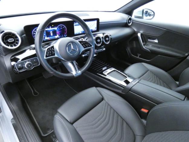 MERCEDES-BENZ Classe A 180 d Berline Business Line  Classe A 180 d Berline Business Line