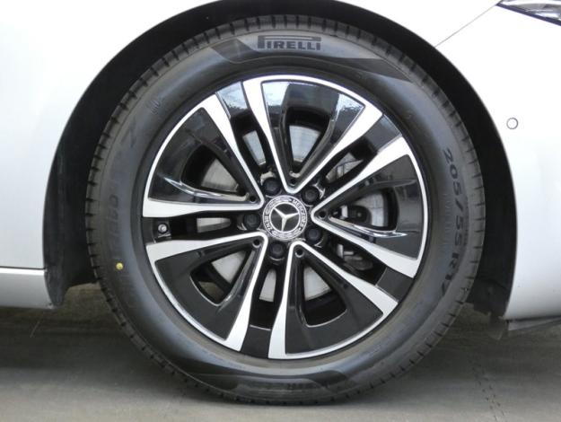 MERCEDES-BENZ Classe A 180 d Berline Business Line  Classe A 180 d Berline Business Line