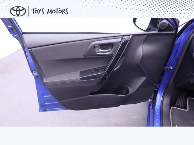 TOYOTA Auris 1.8 HYBRID 136h COLLECTION  