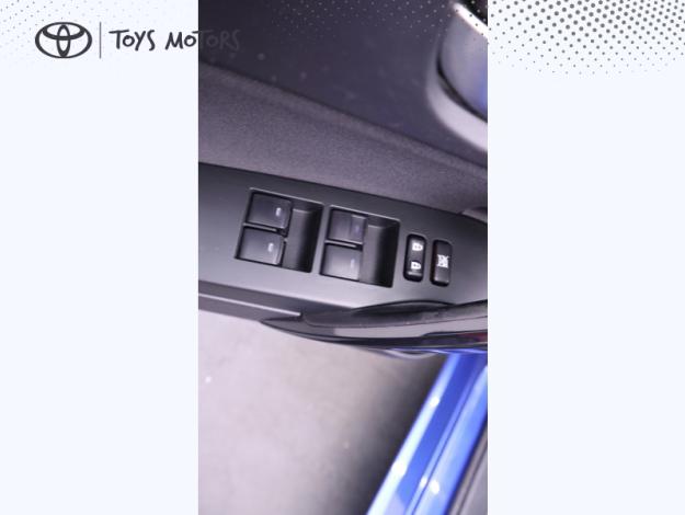 TOYOTA Auris 1.8 HYBRID 136h COLLECTION  