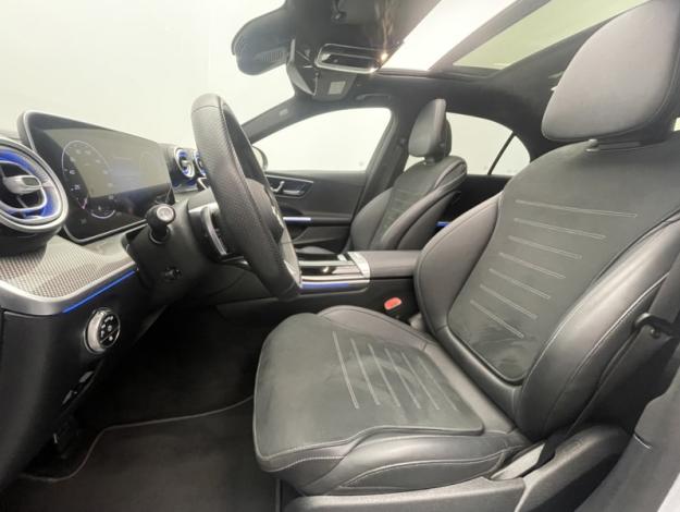 MERCEDES-BENZ C 300 de Berline AMG Toit Pano  