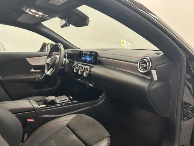 MERCEDES-BENZ CLA-Klasse CLA 180 Shooting Brake
