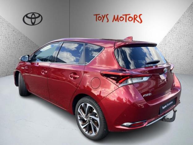 TOYOTA Auris 1.8 HYBRID 136 DESIGN  