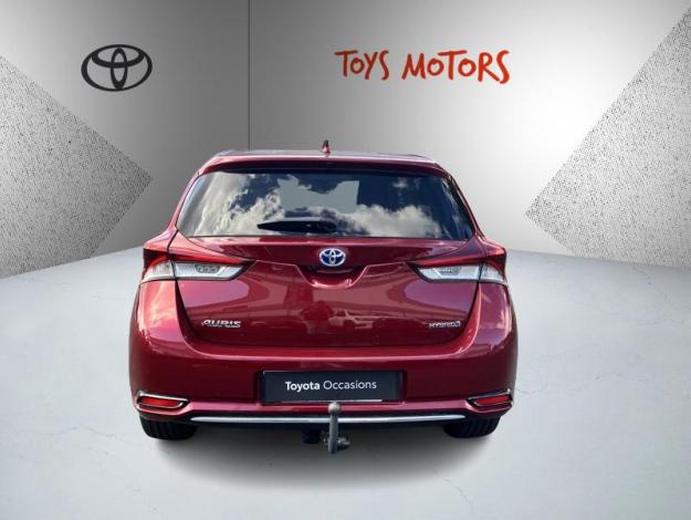 TOYOTA Auris 1.8 HYBRID 136 DESIGN  
