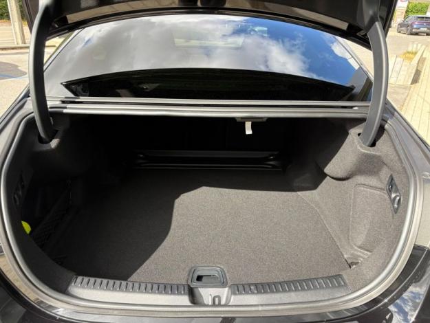 MERCEDES-BENZ E-Klasse E 200 Limousine