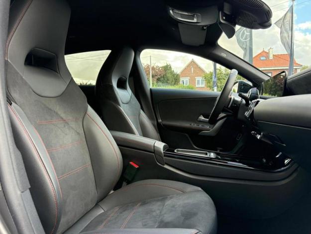 MERCEDES-BENZ CLA 180 SB AMG Pack Night Facelift  