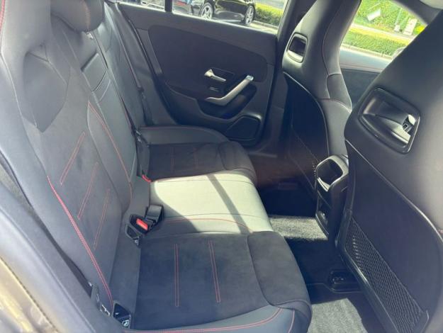 MERCEDES-BENZ CLA 180 SB AMG Pack Night Attelage Facelift  