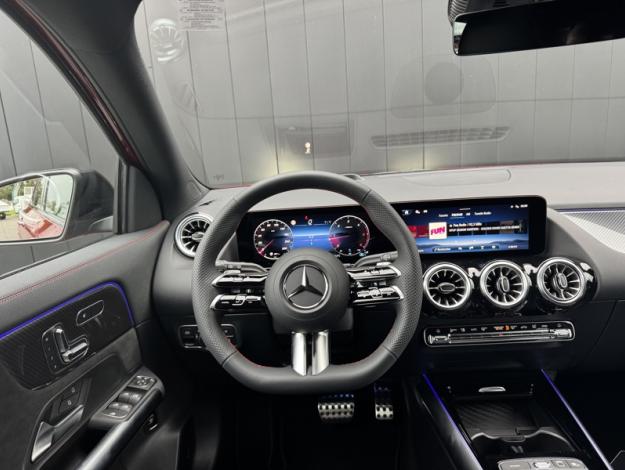 MERCEDES-BENZ GLA 200 d AMG Line  GLA 200 d AMG Line