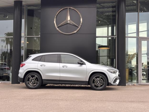 MERCEDES-BENZ GLA 200 d AMG Line  GLA 200 d AMG Line